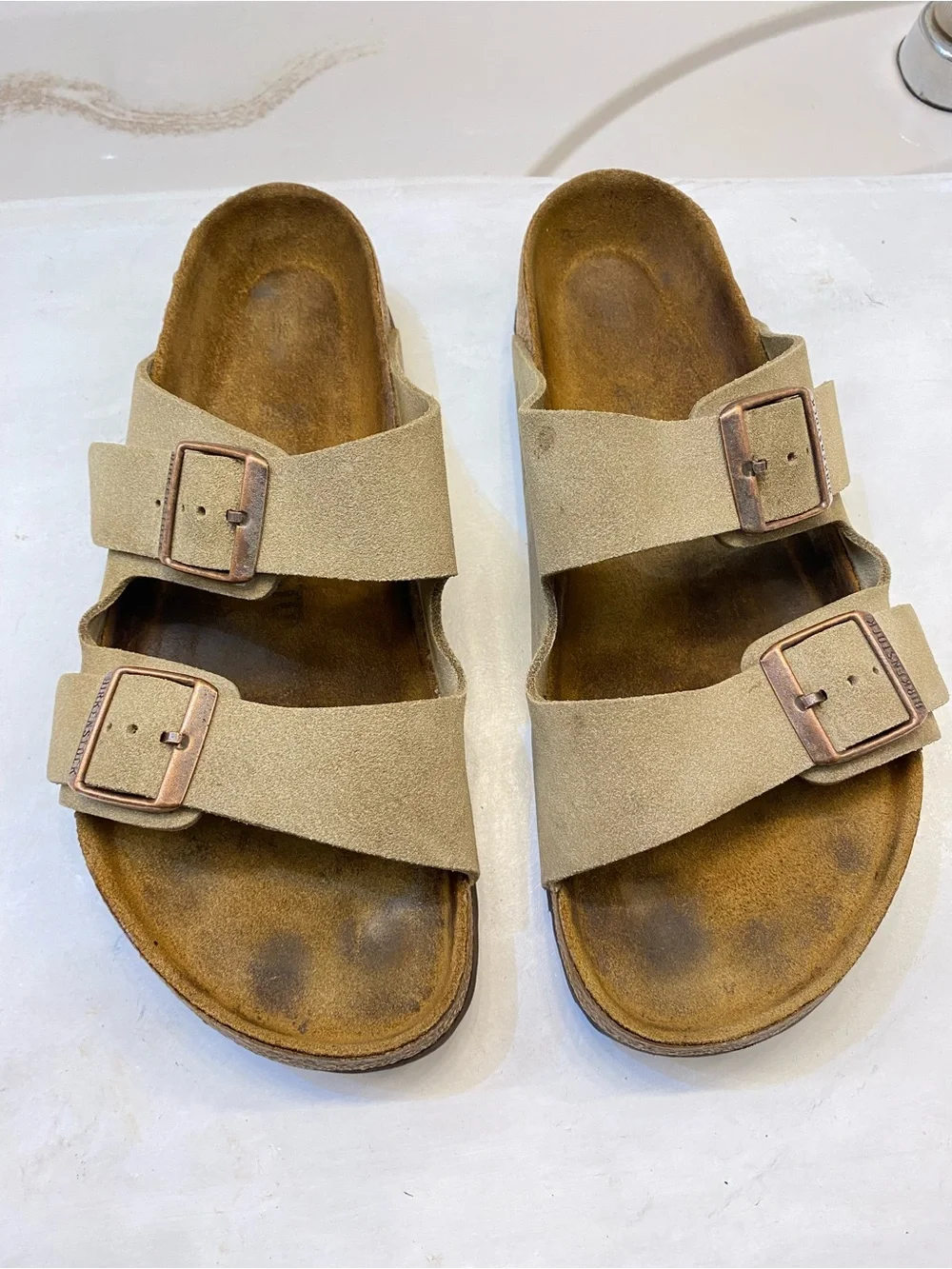 Birkenstock Arizona Size 42. Women Size 11, Men’s Size 9 good condition